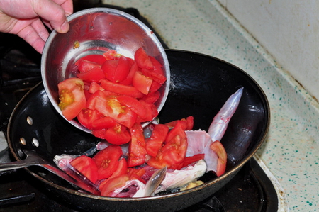 油淋番茄鱼的做法步骤16
