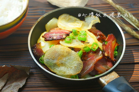 腊肉干锅土豆片的做法步骤