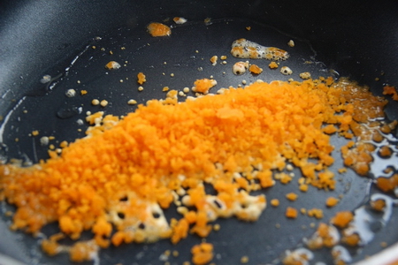 咸蛋黄炸玉米粒的做法步骤7