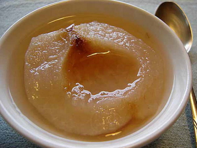 广东炖汤中隔水蒸炖的密封技巧