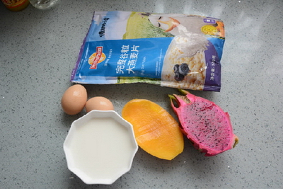牛奶燕麦蛋羹的做法步骤1