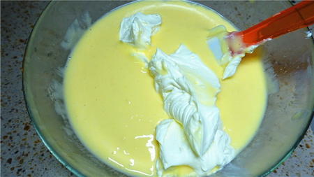 香橙卡仕达慕斯蛋糕的做法步骤15
