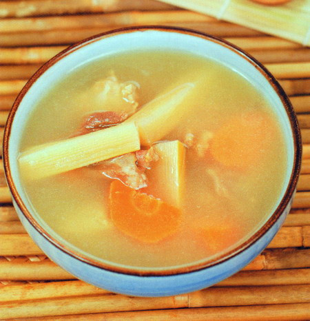 竹蔗萝卜猪骨汤的做法步骤
