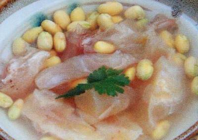 (1)猪蹄筋黄豆汤的做法步骤