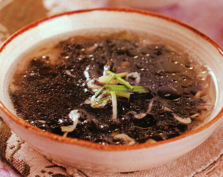 (1)淡菜紫菜瘦肉汤的做法步骤