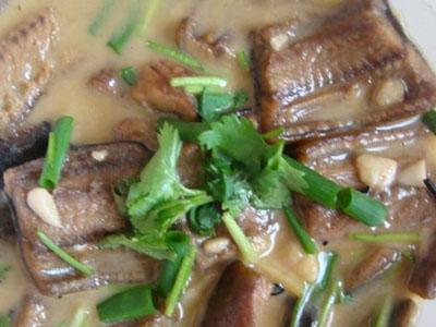姜枣圆肉炖黄鳝的做法步骤