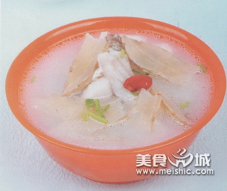天麻鱼头汤的做法步骤